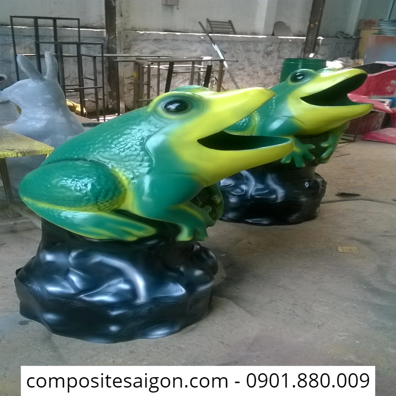 thung rac nhua frp9 1 4428 - Thùng rác trang trí hình con cóc chất lượng cao